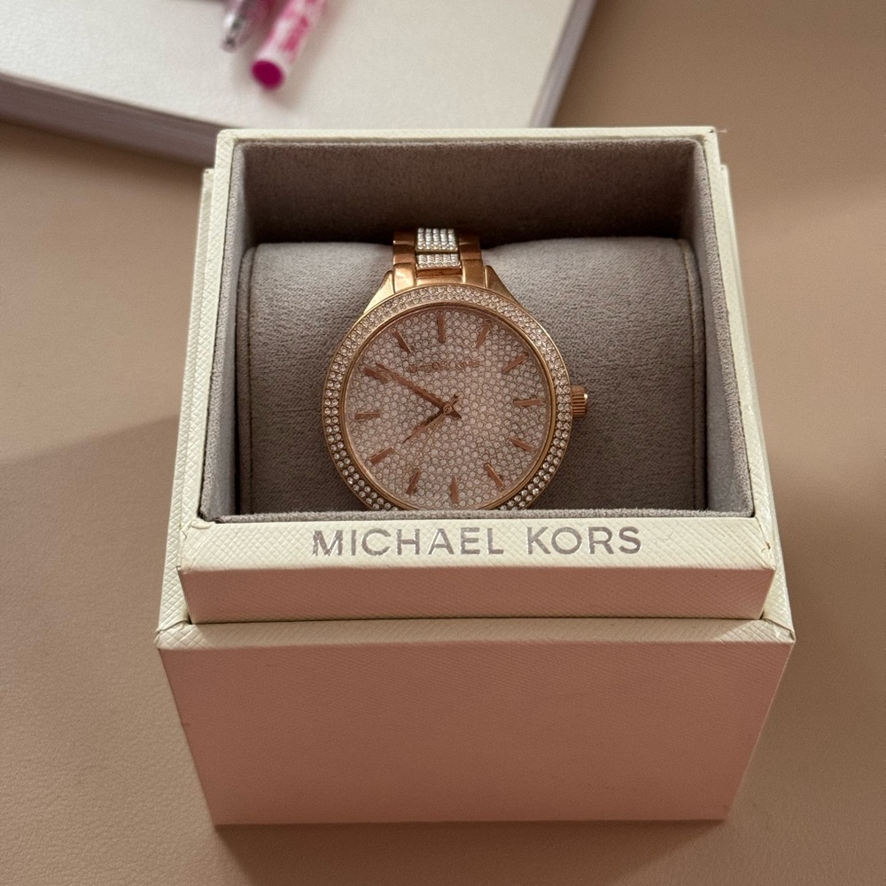 Michael Kors Rose Gold Watch NWT W/BOX - Picture 7 of 8